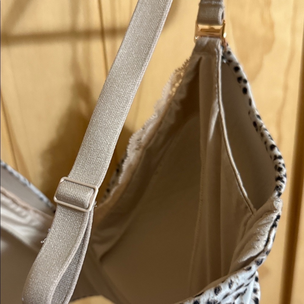 Victoria's Secret Black and Cream Spotted Bra - Picture 6 of 6